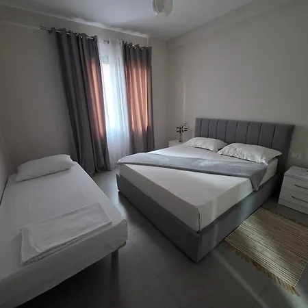 Mira Tirana